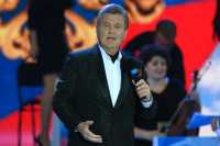 СМИ: Льва Лещенко экстренно госпитализировали с концерта в Москве