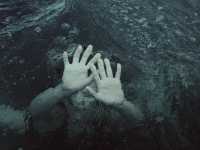 Житель Хакасии утонул, пытаясь спасти нетрезвых молодоженов