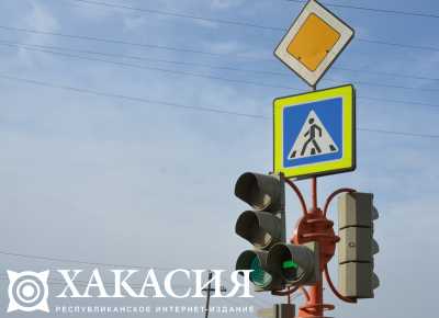 На дорогах Хакасии обновляют пешеходные переходы