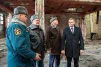 Власти Хакасии выясняют причины пожара на заводе «Искож»
