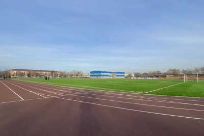 Современное футбольное поле появилось в Алтайском районе благодаря нацпроекту
