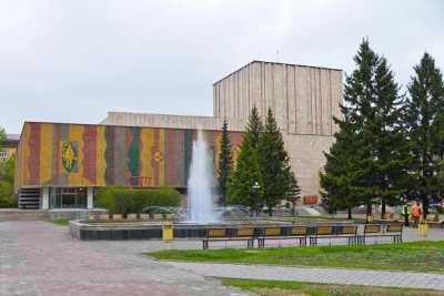 Федеральный центр ещё два года будет финансировать реконструкцию драмтеатра в Хакасии
