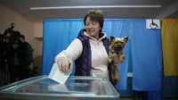По состоянию на 12:00 Зеленский набирает 71,8% голосов