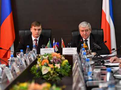 Сельское хозяйство, коммунальная сфера, угледобыча и строительство — белорусские партнёры готовы оказать Хакасии всестороннюю поддержку. 