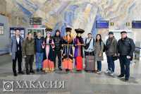 Добро пожаловать: в Хакасию прилетели иностранные журналисты