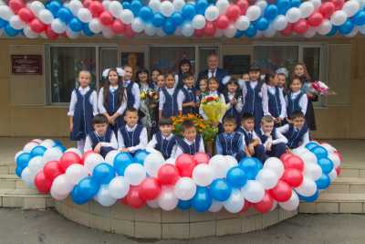 В Хакасской национальной гимназии отметили день знаний