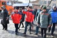 Валентин Коновалов осмотрел место обрушения общежития в Черногорске
