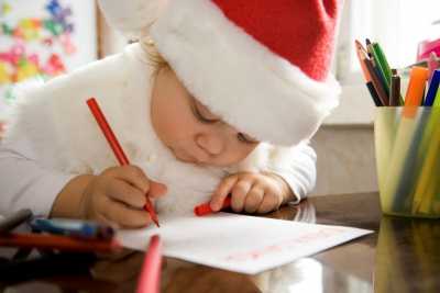 Пока родители жалуются, дети пусть пишут Деду Морозу