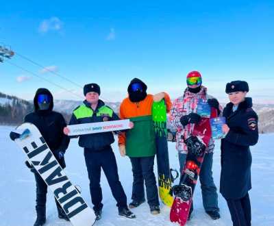 В Хакасии сотрудники ГИБДД провели акцию безопасного катания на лыжах
