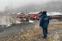 Напряженная гидрологическая обстановка в Хакасии под контролем спасателей