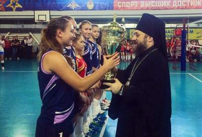 В Хакасии за призы архиепископа Абаканского и Хакасского поборются лучшие волейболисты Сибири