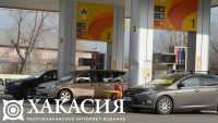 Цены на бензин вновь расстроят жителей Хакасии