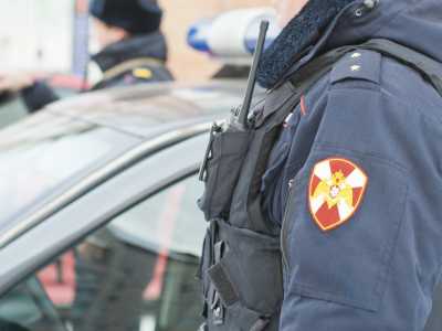 Двое парней избили посетителя бара в Саяногорске