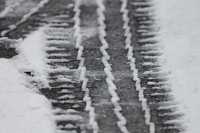 Водителей Хакасии предупреждают о сложных дорожных условиях