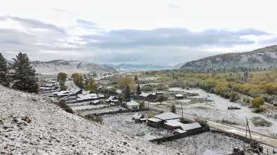 Снежное покрывало укутало один из районов Хакасии