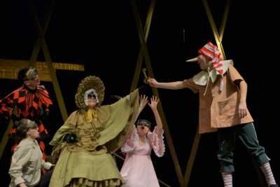 «Буратино» покажут юным театралам Хакасии