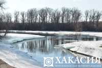 В Хакасии измерили толщину льда