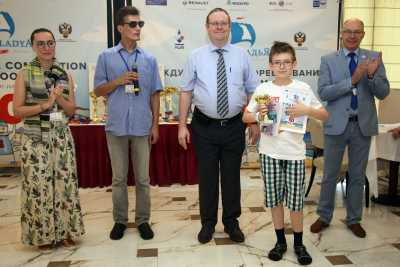 Школьник из Хакасии - победитель Международного турнира по шахматам