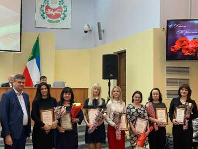 В Хакасии лучшим юристам вручили награды