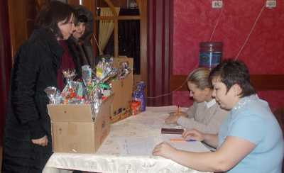 В столице Хакасии неравнодушные абаканцы собрали более двух тысяч подарков для детей