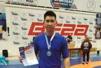 Спортсмен из Хакасии вернулся с чемпионата с серебряной медалью на груди