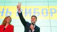 Зеленский лидирует после подсчета трети голосов на выборах президента Украины