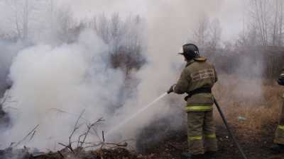 Штормовой ветер: жителям Хакасии рекомендуют не играть с огнём