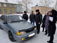 В Хакасии у должника за ЖКХ арестовали автомобиль