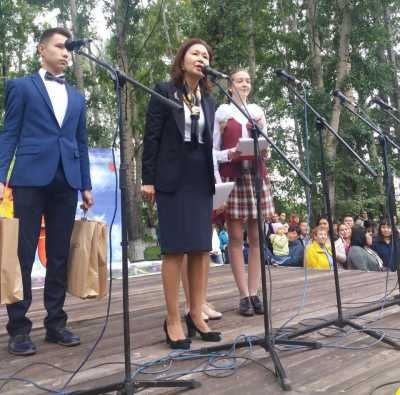 Министр культуры Хакасии поздравила учеников Аскизского лицея-интерната