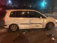В столице Хакасии водитель получил травмы, не уступив дорогу