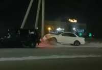 Иномарка влетела в столб в городе Хакасии