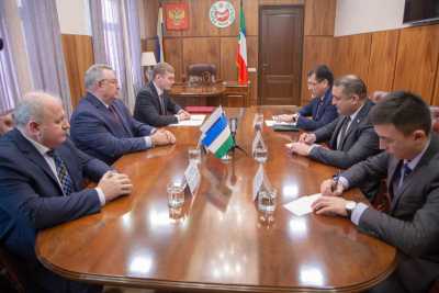 Глава Хакасии обсудил с консулом Узбекистана сферы сотрудничества