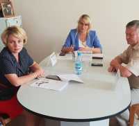 Жители Хакасии активно общаются с министрами в рамках единого дня приема