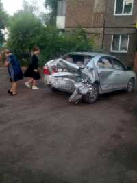 Черногорец вмиг разбил две машины
