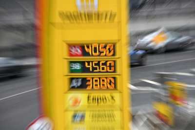 Бензин в 2018 году может подорожать на три рубля