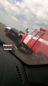 В Хакасии ВАЗ столкнулся с УАЗом