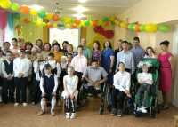 В Хакасии приставы поздравили особенных детей с Днём знаний