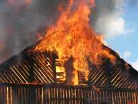 В Хакасии горели 39 летних домиков на Белё