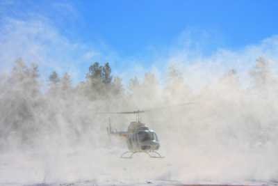 Жителей столицы Хакасии встревожил вертолет, кружащий в тумане
