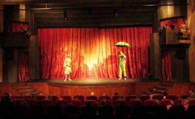 В Хакасии «Большие гастроли» открыли артисты Тамбовского театра кукол