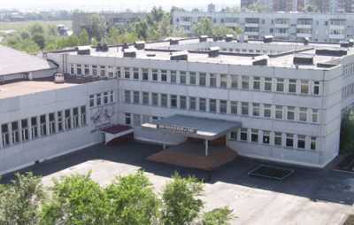 В Минусинске завуч одной из школ устроила детям принудительную дактилоскопию