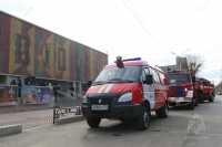 Пожарные заполонили драмтеатр имени Лермонтова в Абакане