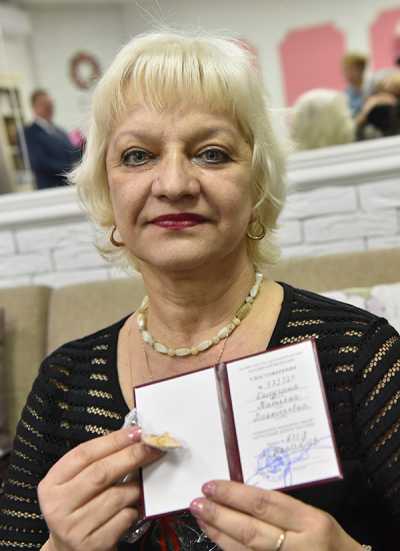 Жительница Абакана Татьяна Калугина за последние восемь лет сдала, не считая плазмы, 16 литров крови. 