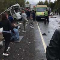 СМИ: в Ярославской области девять человек погибли в ДТП с автобусом