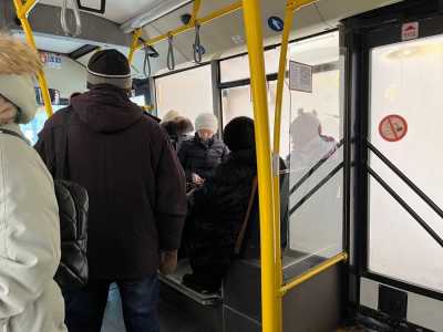 11-летнего мальчика в Красноярске высадили из автобуса на мороз