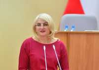 Ирина Войнова выступила перед депутатами с вопросом о привлечении инвестиций в Хакасию