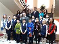 В правительстве республики наградили лучших знатоков хакасского языка среди пятиклассников