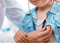 Детские врачи продолжают выездные приемы в Хакасии