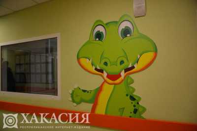 Министр здравоохранения Хакасии показал отремонтированное детское отделение инфекционной больницы